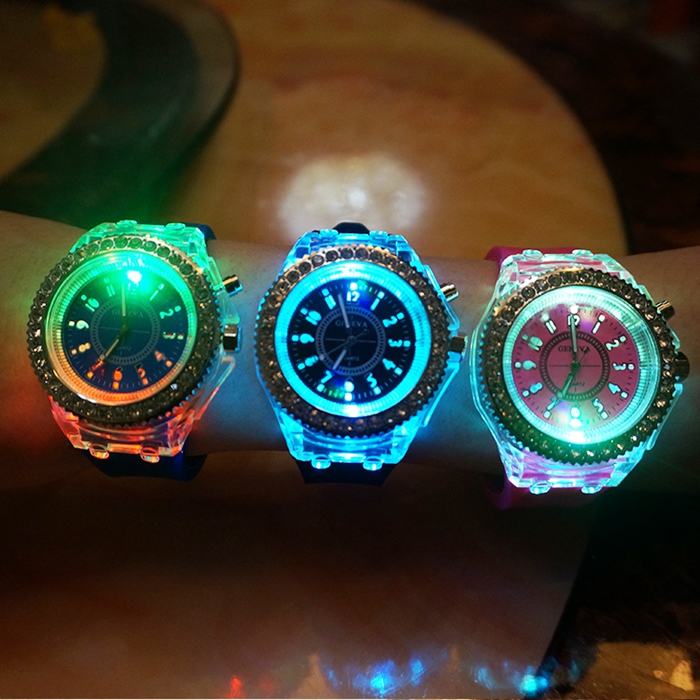 韓國七彩炫燈發光LED夜光手表時尚潮流學生男女情侶運動電子手表